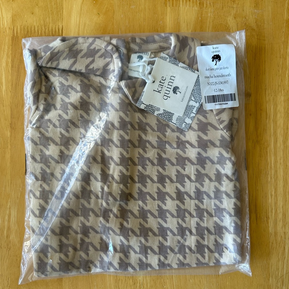 KQ Mocha houndstooth short sleeve peterpan shortie